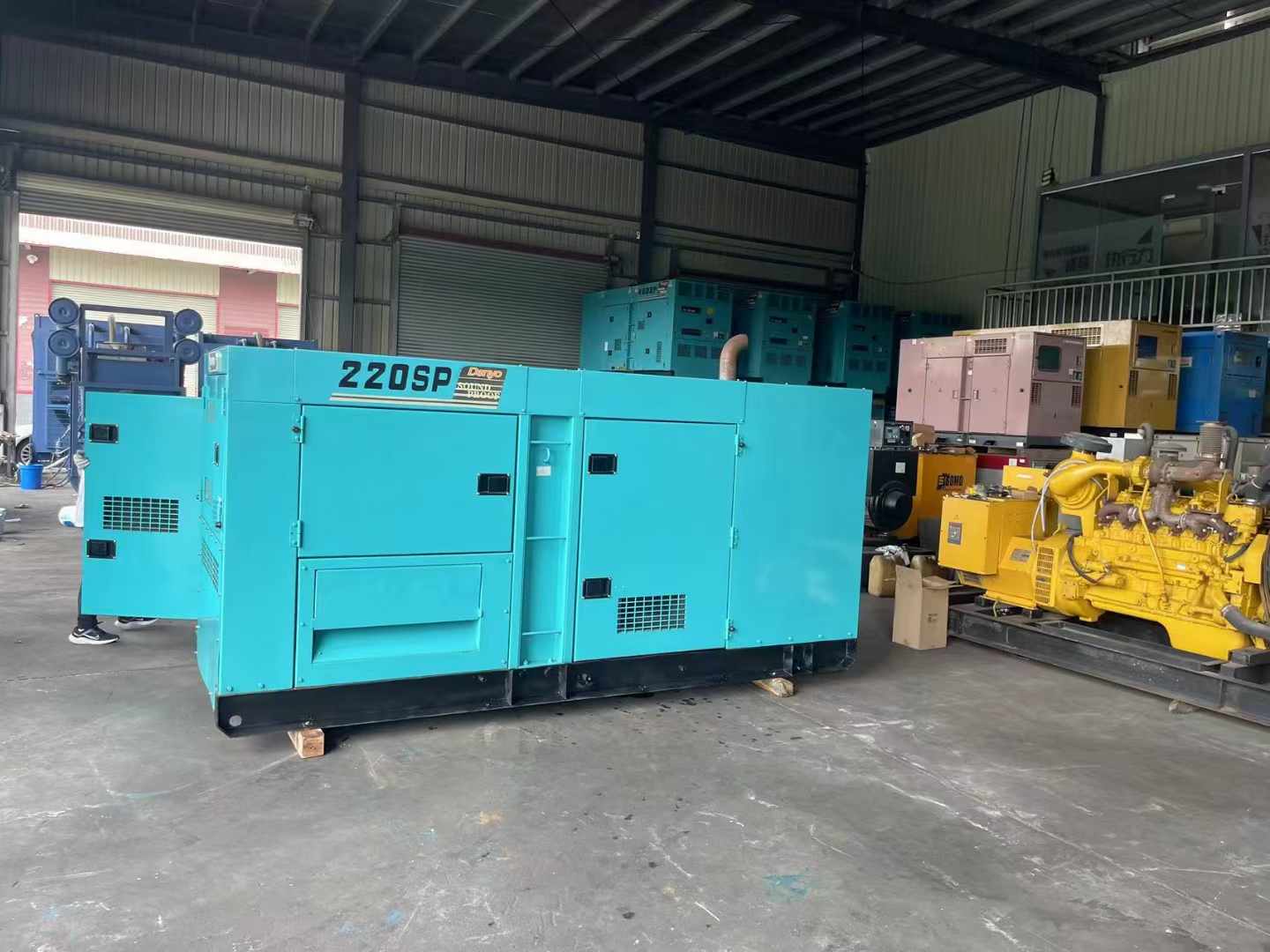 富县800kW 柴油发电机的输出电流波动范围是多少?